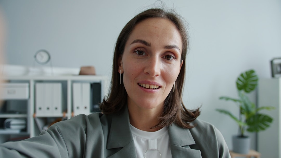 Современный офис недвижимости